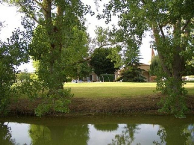 Bed and Breakfast Le Platane Lafrancaise Экстерьер фото